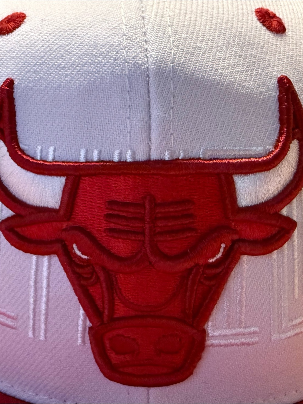 White and Red Chicago Bulls Fitted Cap - Bold Embroidered Logo